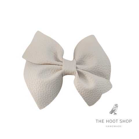 Layla Style White Grain Bow