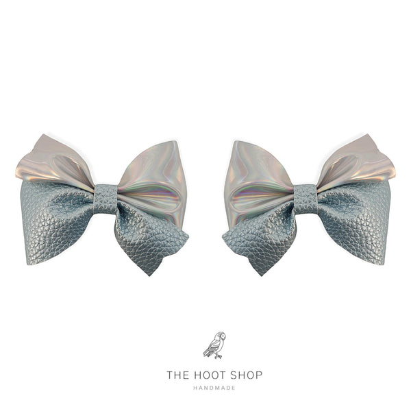 Layla Style Holigraphic Silver and Light Blue Bow